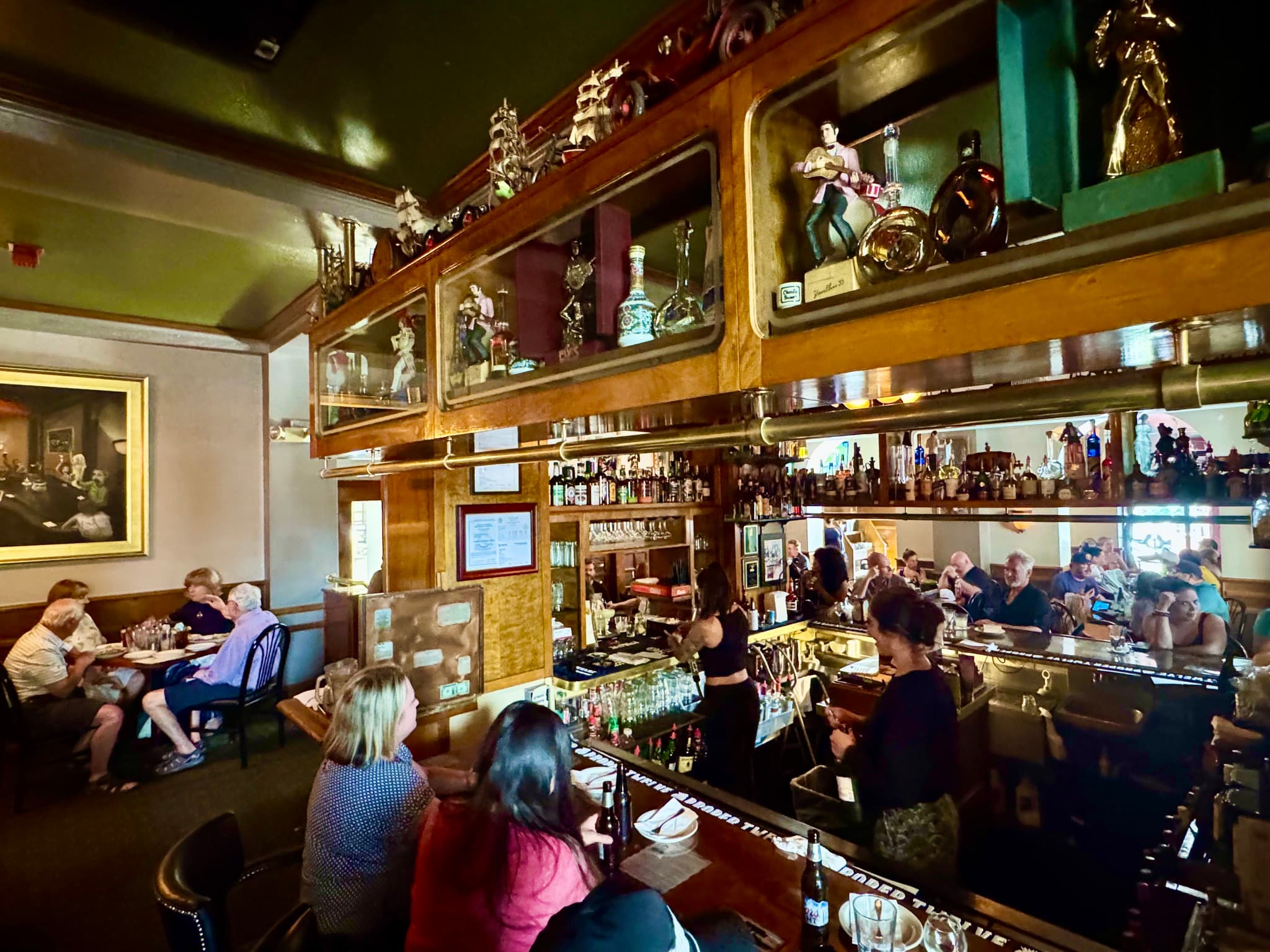 Charlie Brown's Bar & Grill happy hour in Denver